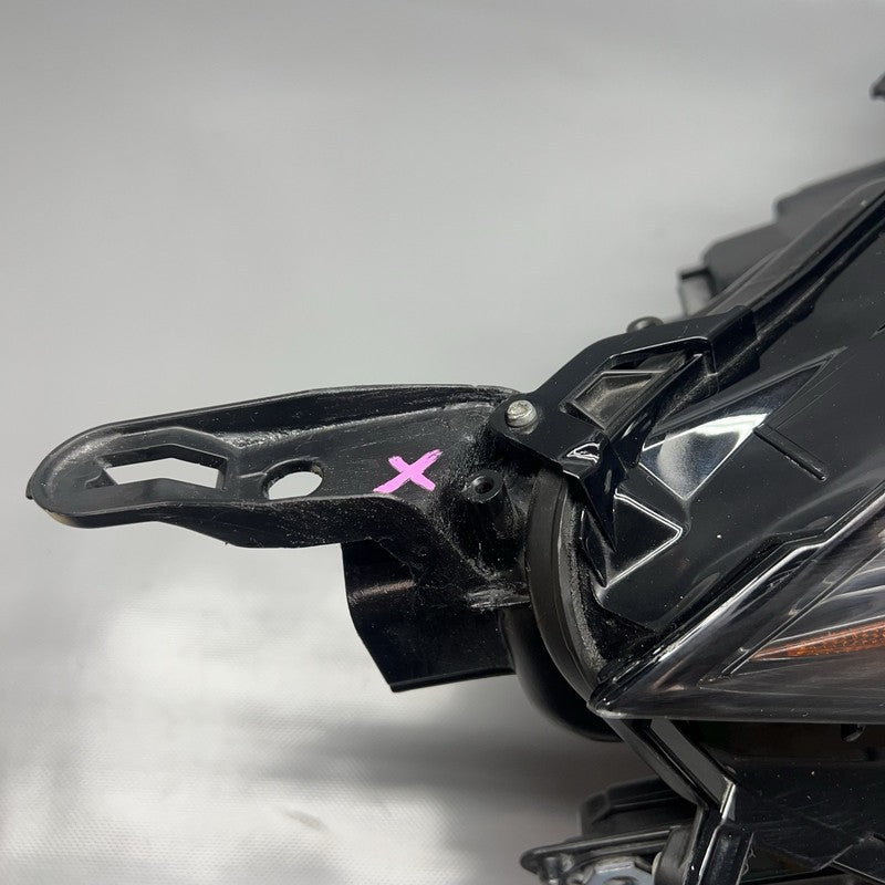 UX250H LEXUS UX250H HEADLIGHT RIGHT PASSENGER UX200 2019 2020 2021 2022 OEM 