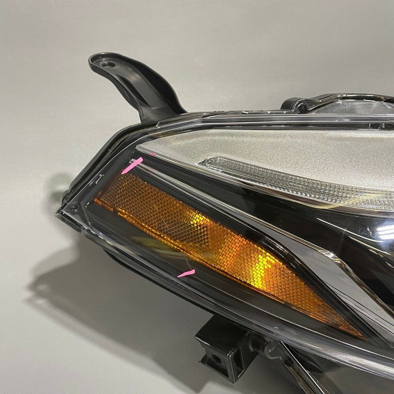 TOYOTA COROLLA HEADLIGHT RIGHT PASSENGER 2017 2018 2019 DUEL PROJECTOR