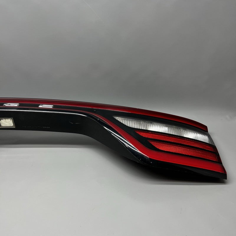 68156575AG DODGE DURANGO LIFTGATE TAIL LIGHT 2019 2020 2021  OEM 68156575AG