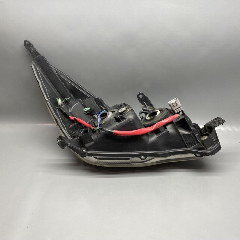 SUBARU FORESTER HEADLIGHT LEFT DRIVER 2014 2015 2016 HALOGEN OEM 