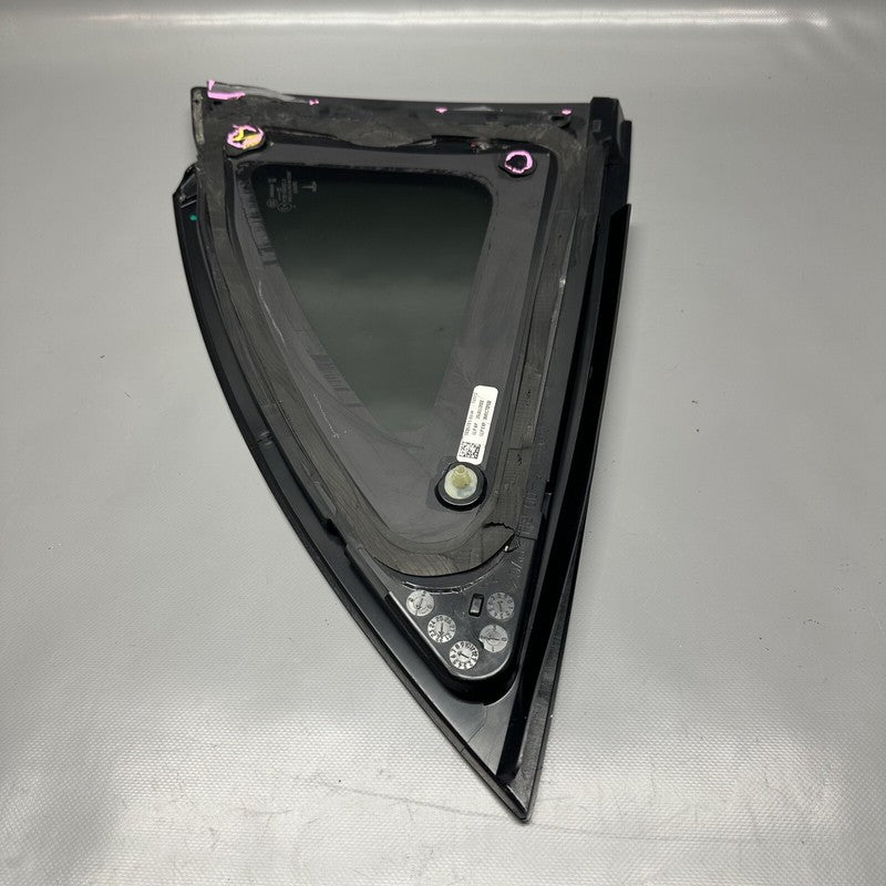 1495741-99-H TESLA MODEL Y QUARTER GLASS RIGHT REAR 2020 2021 2022 2023 OEM 1495741-99-H