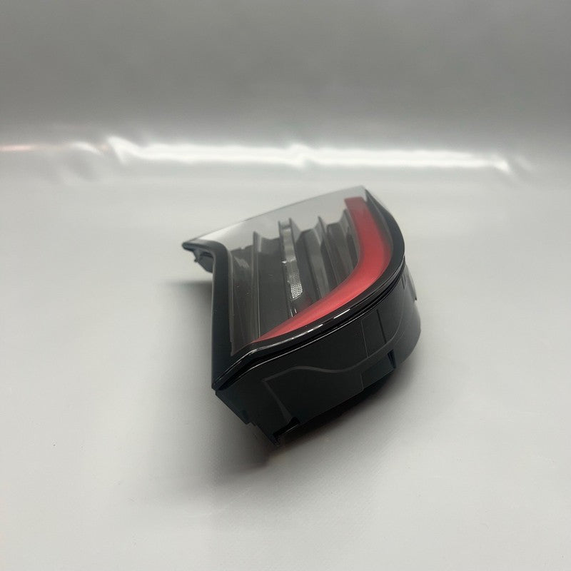 TESLA MODEL Y TAIL LIGHT TRUNK LEFT DRIVER 2021 2022 2023 2024 OEM 150