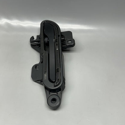 1528114-00-D TESLA MODEL Y DOOR HANDLE LEFT DRIVER 2020 2021 2022 2023 1528114-00-D OEM