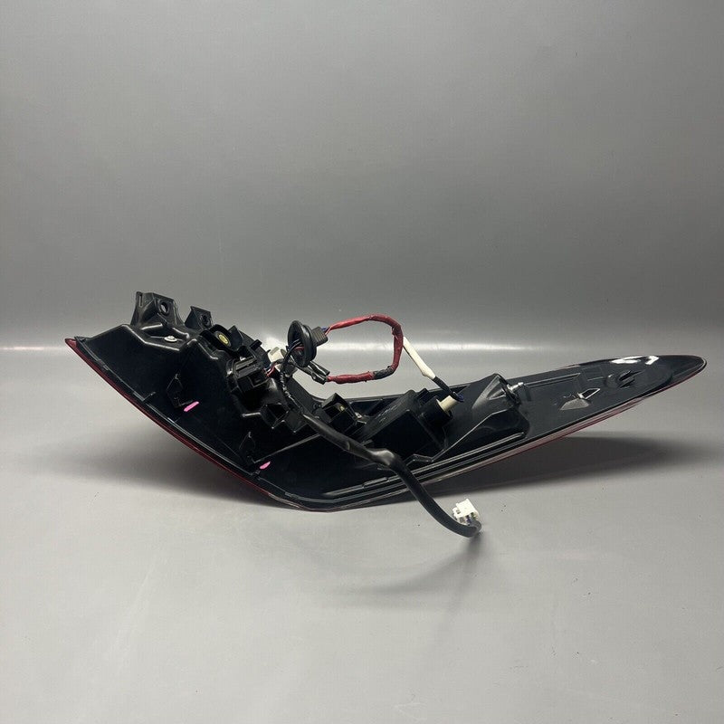 TOYOTA CAMRY TAIL LIGHT LEFT DRIVER 2018 2019 2020 OEM