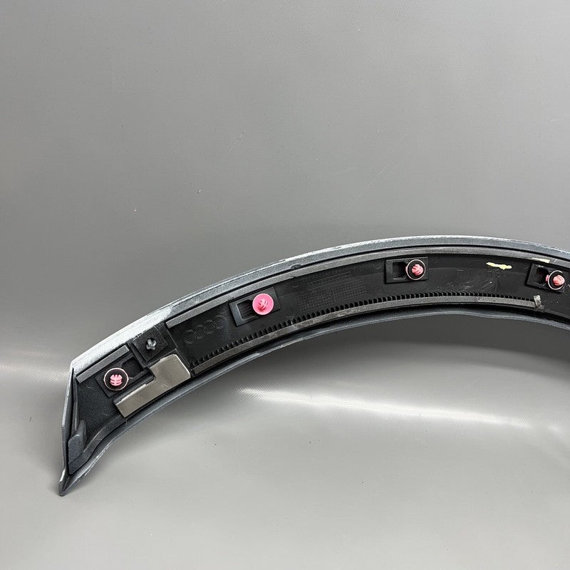 4M8853818 AUDI Q8 WHEEL OPENING MOLDING RIGHT REAR 2019 2020 OEM 4M8853818