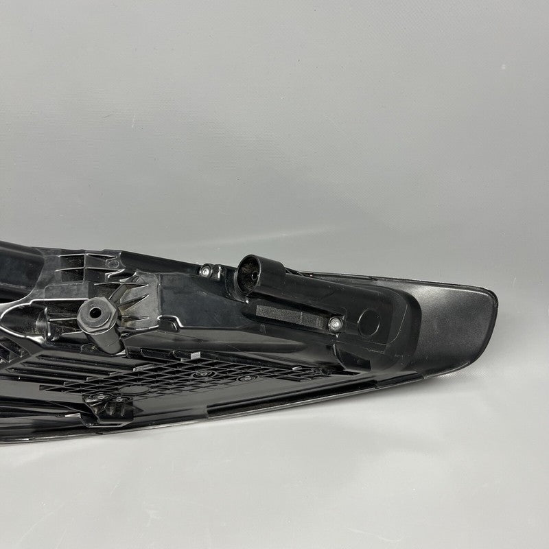 982945096N PORSCHE 718 BOXSTER CAYMAN TAIL LIGHT RIGHT PASSENGER 2019 2020 2021 2022 2023