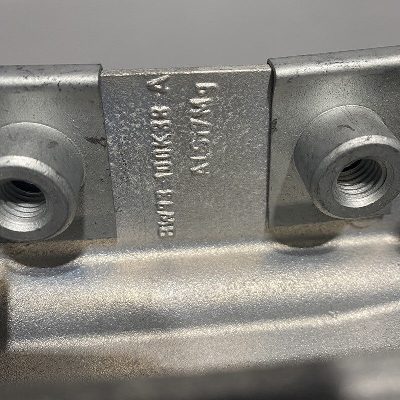 8W93-100K38-A JAGUAR XJ XJL RIGHT RAIL BRACKET 8W93-100K38-A 2011 2012 2013 2014 2015 OEM
