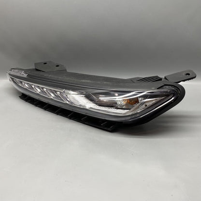 92207-J9010 HYUNDAI KONA DAYTIME RUNNING LIGHT LEFT DRIVER 2018 2019 2020 2021 92207-J9010