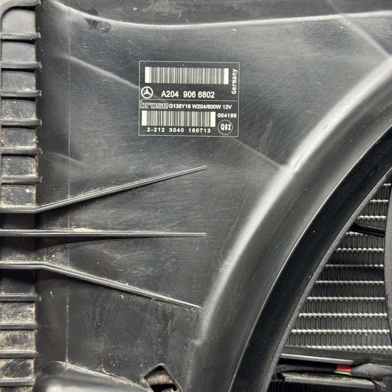 MERCEDES BENZ C250 COOLING RADIATOR FAN 2012 2013 2014 OEM A2049066802