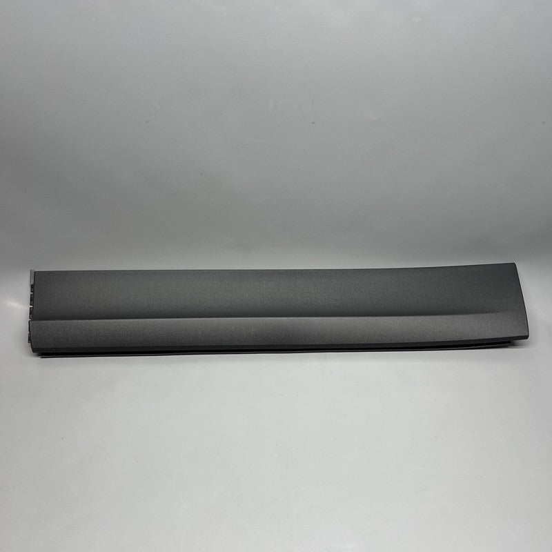 9Y0839095 PORSCHE CAYENNE DOOR MOLDING LOWER LEFT REAR 2019 2020 2021 2022 OEM 9Y0839095