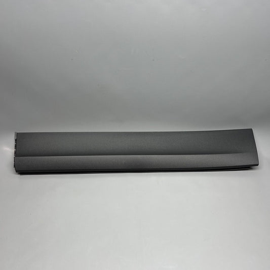 9Y0839095 PORSCHE CAYENNE DOOR MOLDING LOWER LEFT REAR 2019 2020 2021 2022 OEM 9Y0839095