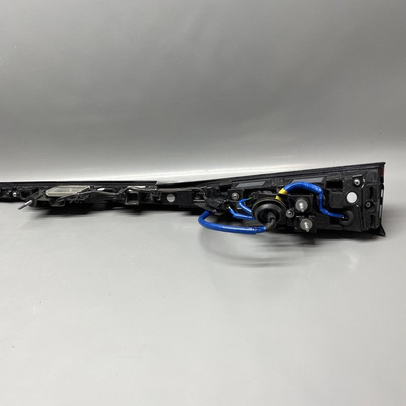 81550-53190 LEXUS IS300 REAR CENTER LIGHT IS350 2020 2021 2022 2023 OEM 81550-53190