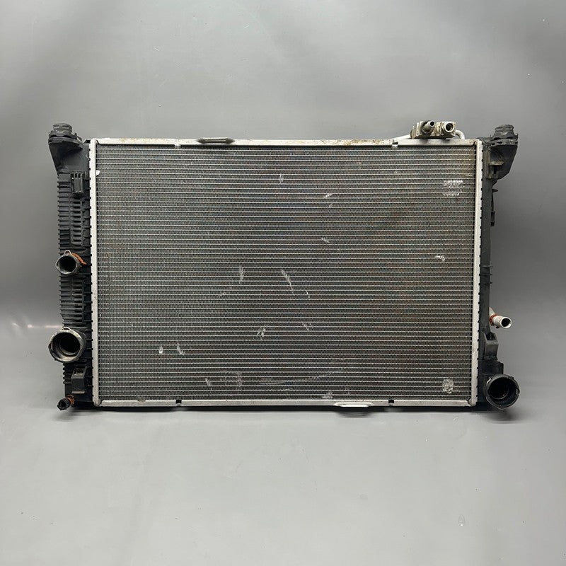 A2045003703 MERCEDES BENZ E350 E550 RADIATOR 2010 2011 2012 2013 2014 2015 OEM A2045003703