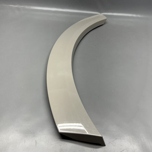 4KE853025E AUDI E-TRON WHEEL FLARE MOLDING LEFT DOOR 2018 2019 2020 2021 OEM 4KE853025E 