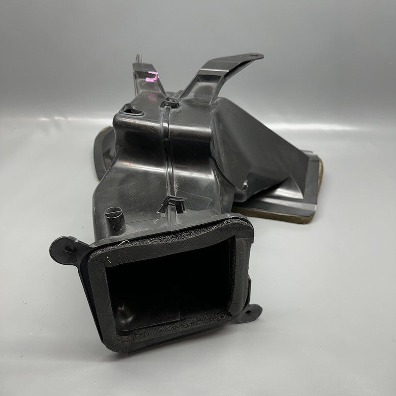 1509536-00-A TESLA MODEL Y AIR INTAKE DUCT 2020 2021 2022 2023 OEM 1509536-00-A