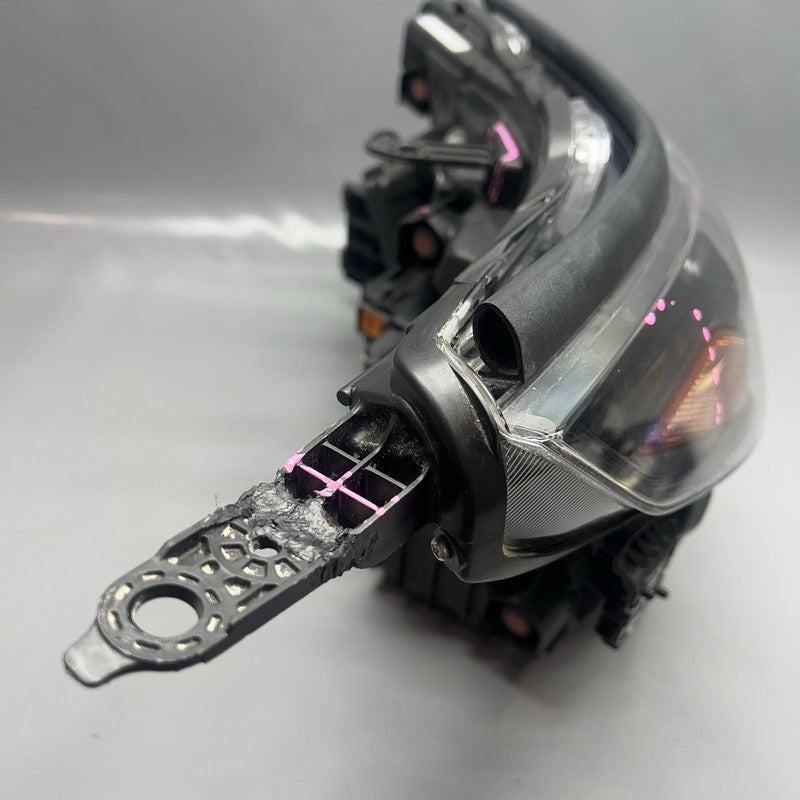 SUBARU FORESTER HEADLIGHT RIGHT PASSENGER 2025 LED 
