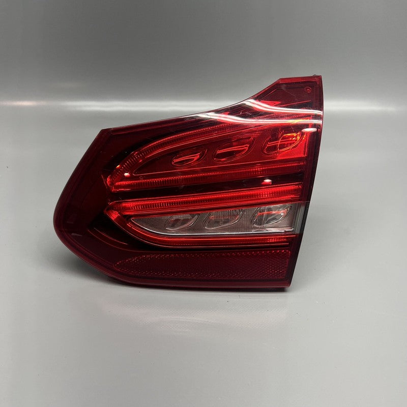 A2059061602 MERCEDES BENZ C300 WAGON TRUNK TAIL LIGHT RIGHT 2015 2016 2017 2018 OEM