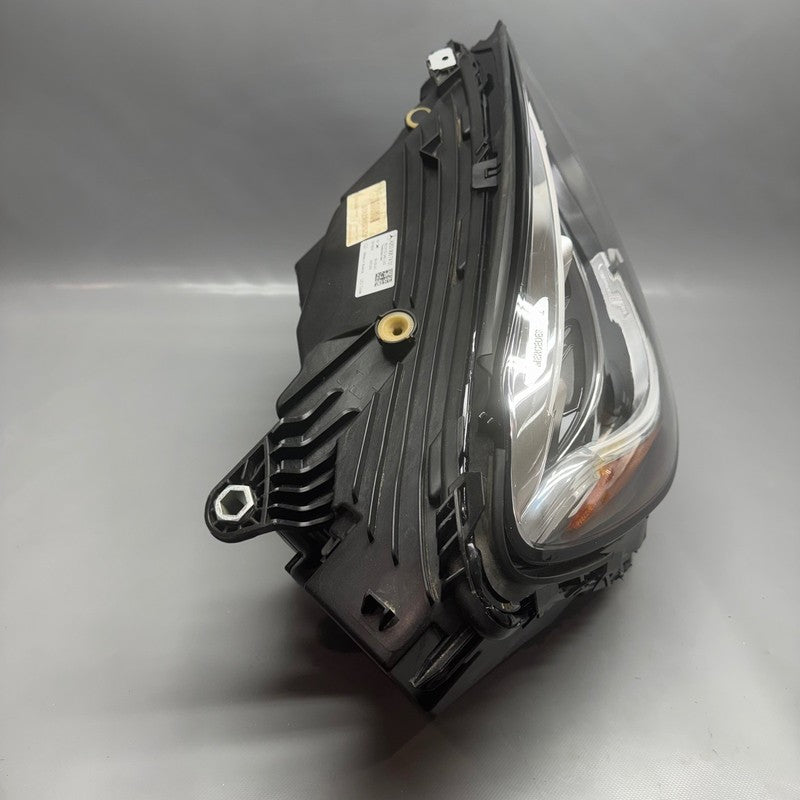 MERCEDES BENZ GLC300 HEADLIGHT RIGHT PASSENGER 2020-2022 LED OEM A2539