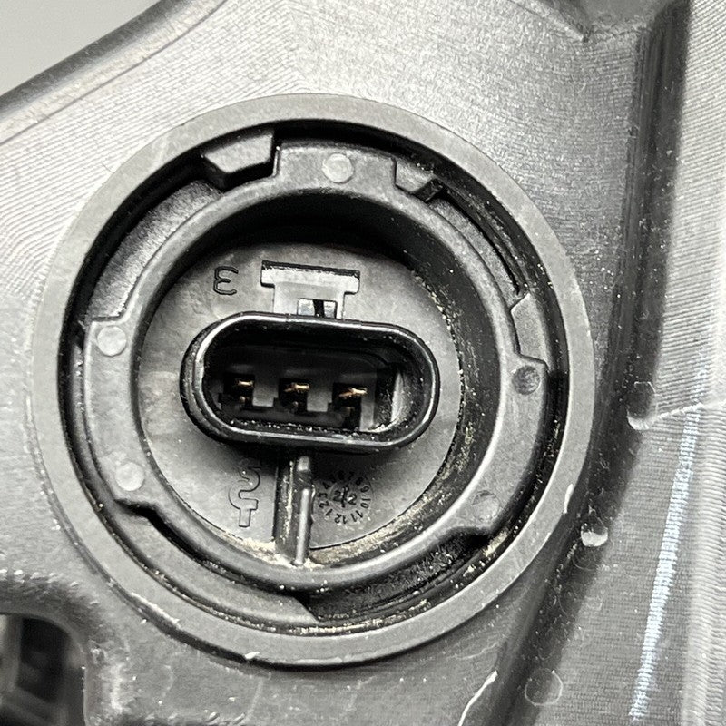 1077372-00-L TESLA MODEL 3 HEADLIGHT RIGHT PASSENGER LED OEM 2017 2018 2019 2020 1077372-00-L