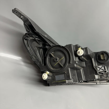 84753435 CHEVY EQUINOX HEADLIGHT LEFT DRIVER 2018 2019 2020 2021 OEM 84753435