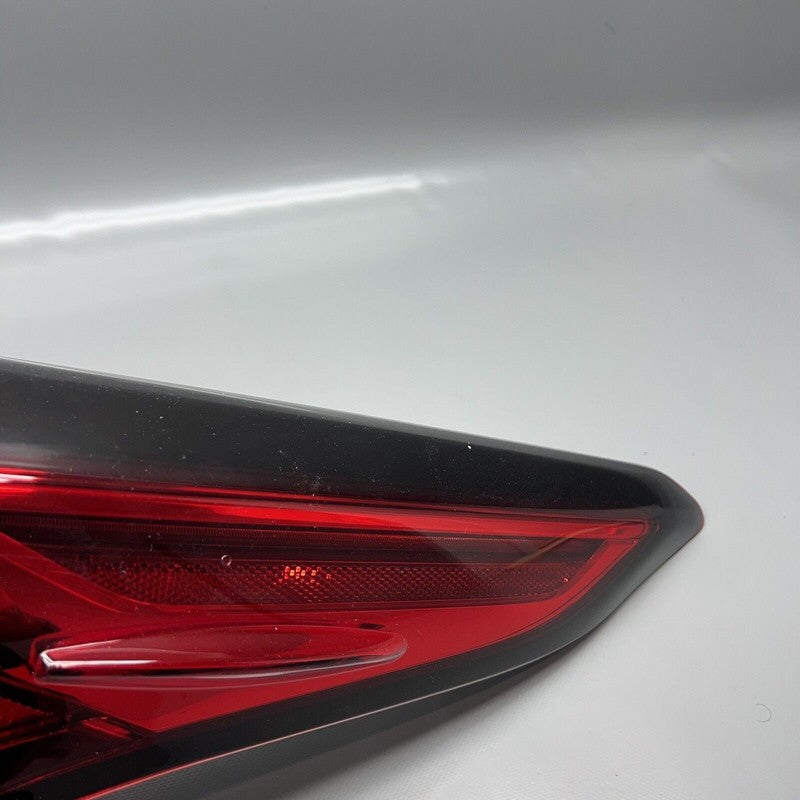 TOYOTA HIGHLANDER TAIL LIGHT RIGHT PASSENGER 2020 2021 2022 LED OEM