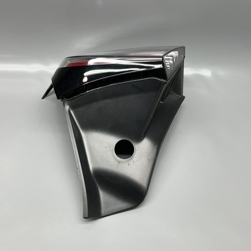 TESLA MODEL 3 TAIL LIGHT RIGHT 2017 2018 2019 2020 2021 1077398-00-H O