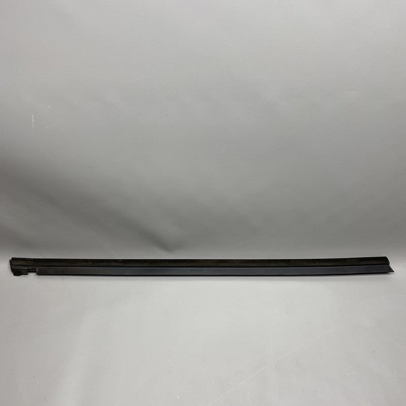 6009599-00-C TESLA MODEL S DOOR WINDOW MOLDING LEFT FRONT 2012 13 14 15 2016 OEM 6009599-00-C