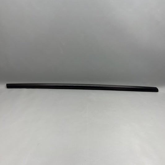 1621165-00-B TESLA MODEL Y DOOR WINDOW MOLDING RIGHT FRONT 2020 21 22  23 2024 1621165-00-B