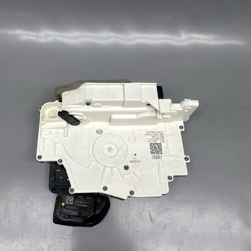 4K1837015J AUDI A7 LOCK LATCH LEFT FRONT A6 2019 2020 2021 2022 2023 2024 OEM 4K1837015J