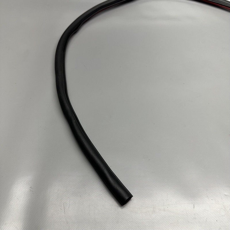1090508-00-E TESLA MODEL 3 DOOR SECONDARY SEAL RIGHT REAR 2017 18 19 20 21 2022 1090508-00-E