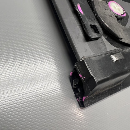 1621162-70-D TESLA MODEL Y QUARTER GLASS LEFT REAR 2020 2021 2022 2023 OEM 1621162-70-D