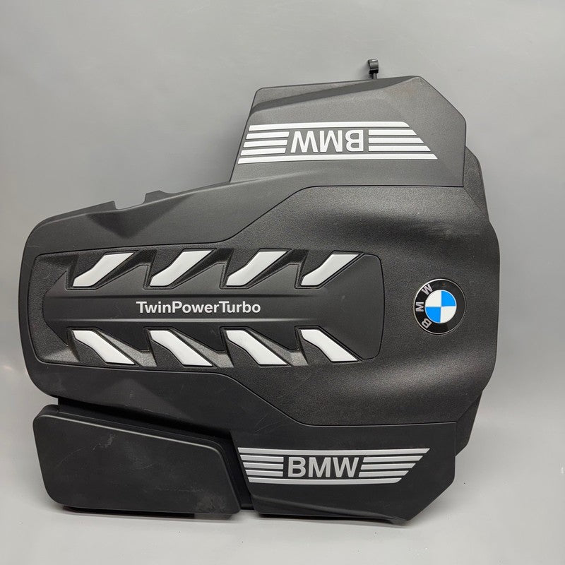BMW M850I M550 ENGINE COVER 2020 2021 2022 2023 OEM 8489414