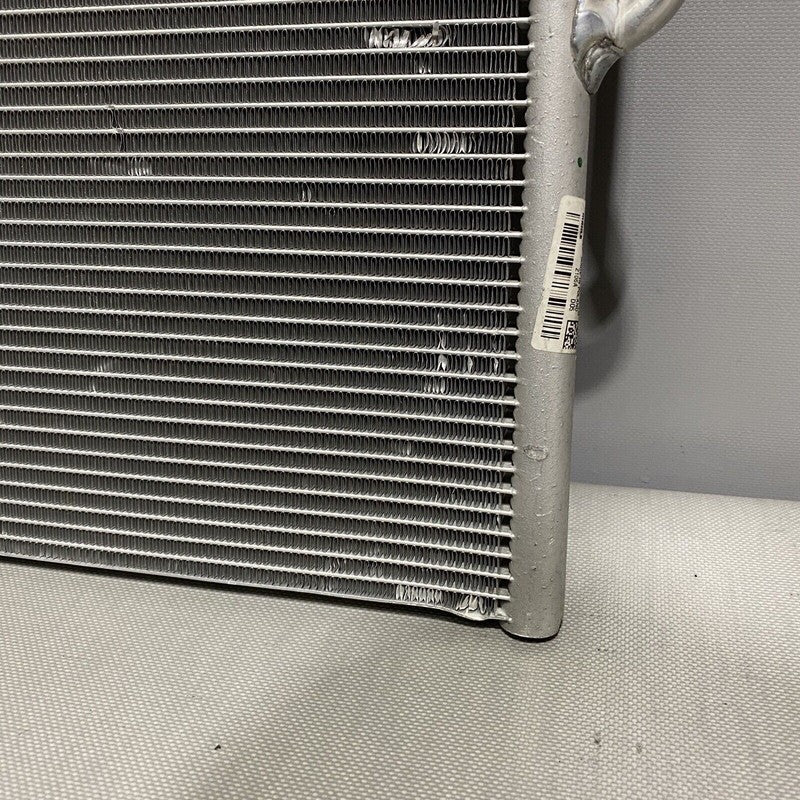 7P0820411B PORSCHE CAYENNE AC CONDENSER VOLKSWAGEN TOUAREG 3.0L V6 2011 2012 13 14 15 2016