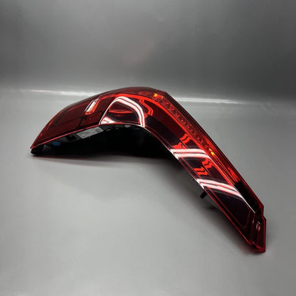 3229161 VOLVO V60 TAIL LIGHT RIGHT PASSENGER 2020 2021 2022 2023 2024 LED OEM 3229161