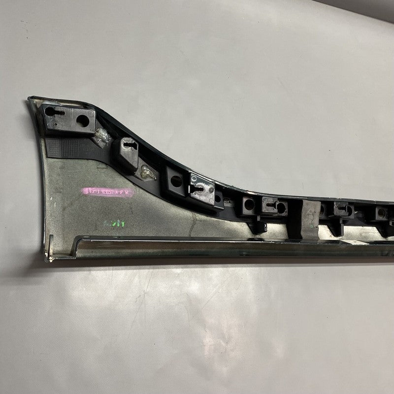 GX73-101D57-A JAGUAR XE ROCKER MOLDING LEFT DRIVER GX73-101D57-A 2016 2017 2018 2019 OEM