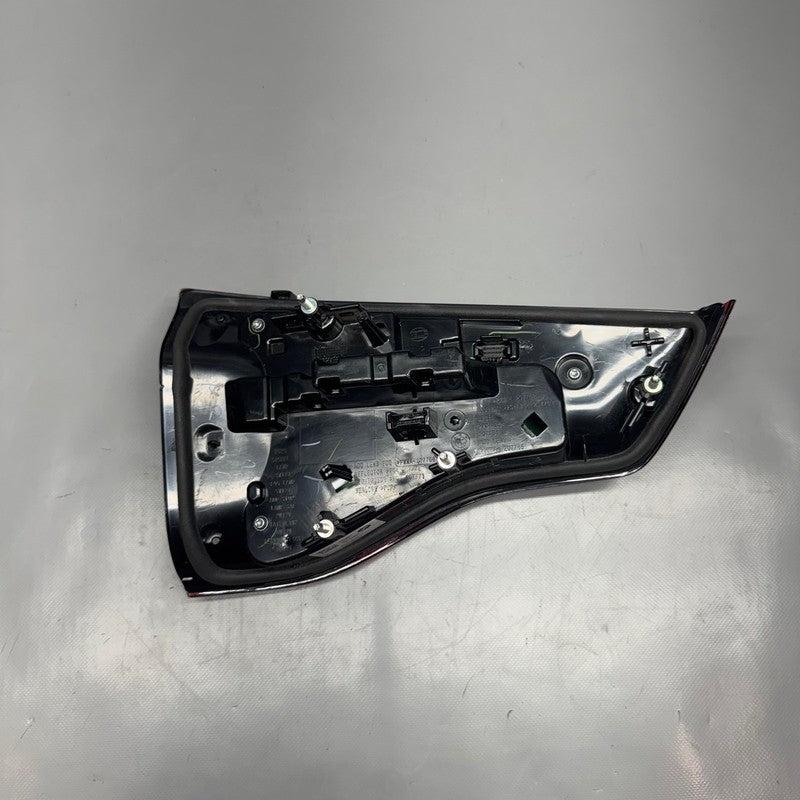 BMW X3M TAIL LIGHT INNER RIGHT PASSENGER 2018 2019 2020 2021 OEM 89853
