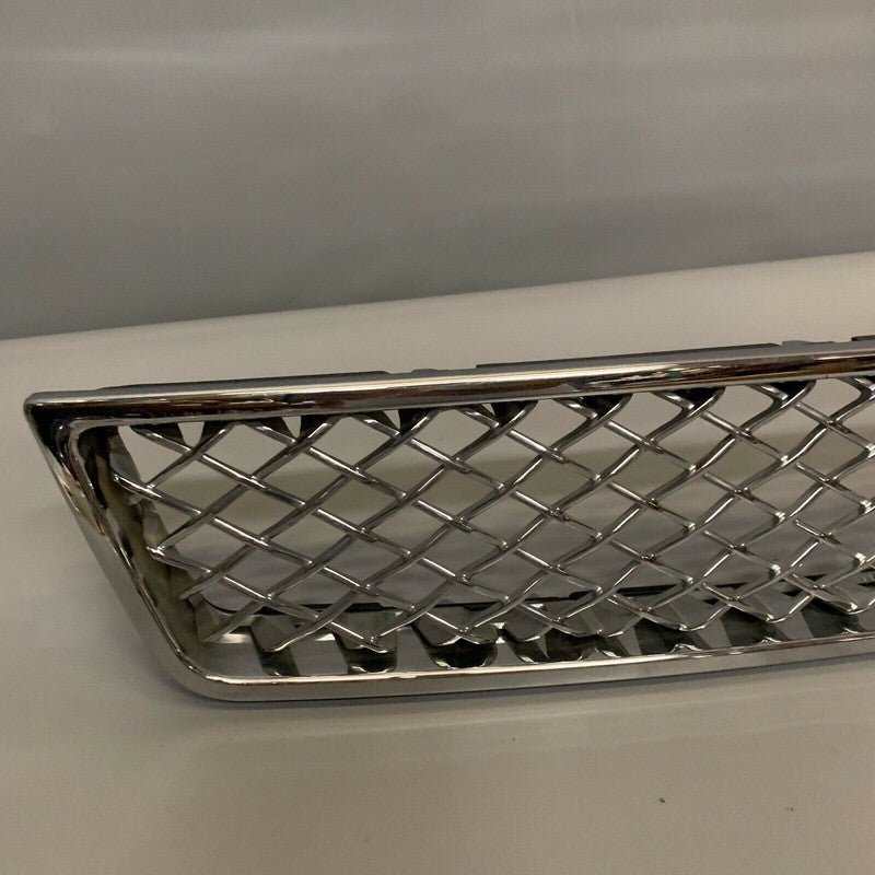 15208001 CHEVY SUBURBAN 1500 GRILLE LOWER TRIM 2008 2009 2010 2011 2012 2013 2014 OEM
