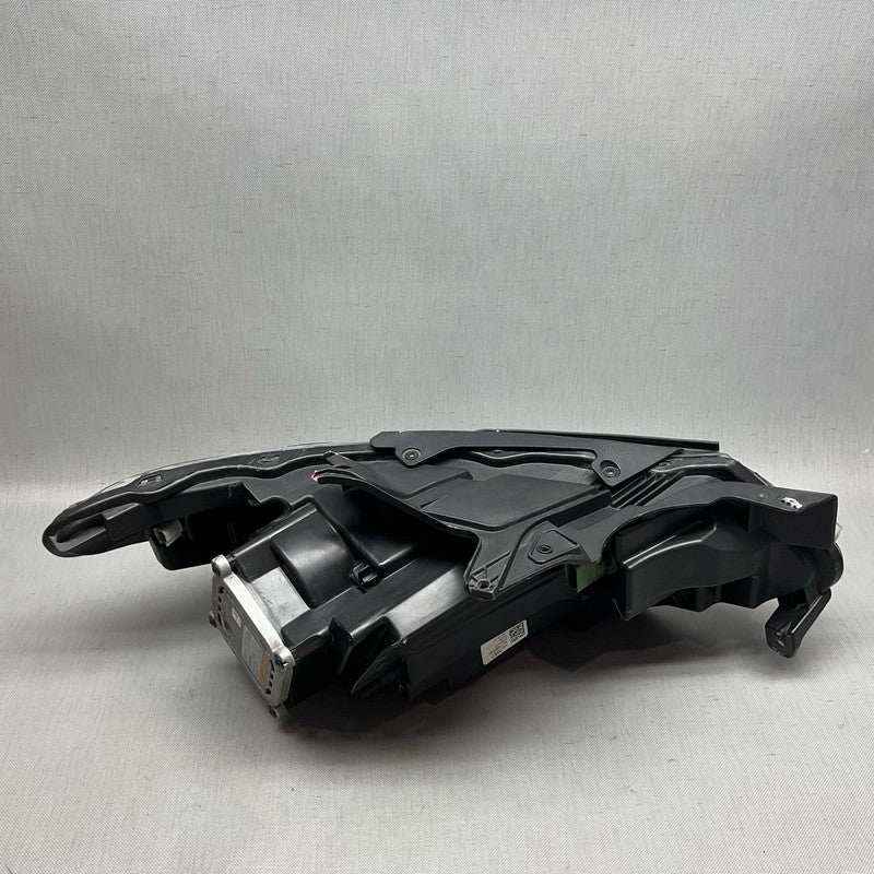 84887857 CHEVROLET TRAVERSE HEADLIGHT LEFT DRIVER 2018 2019 2020 2021 LED OEM 84887857