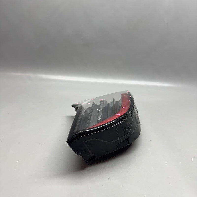 TESLA MODEL Y TAIL LIGHT LEFT DRIVER 2020 2021 2022 2023 2024 OEM