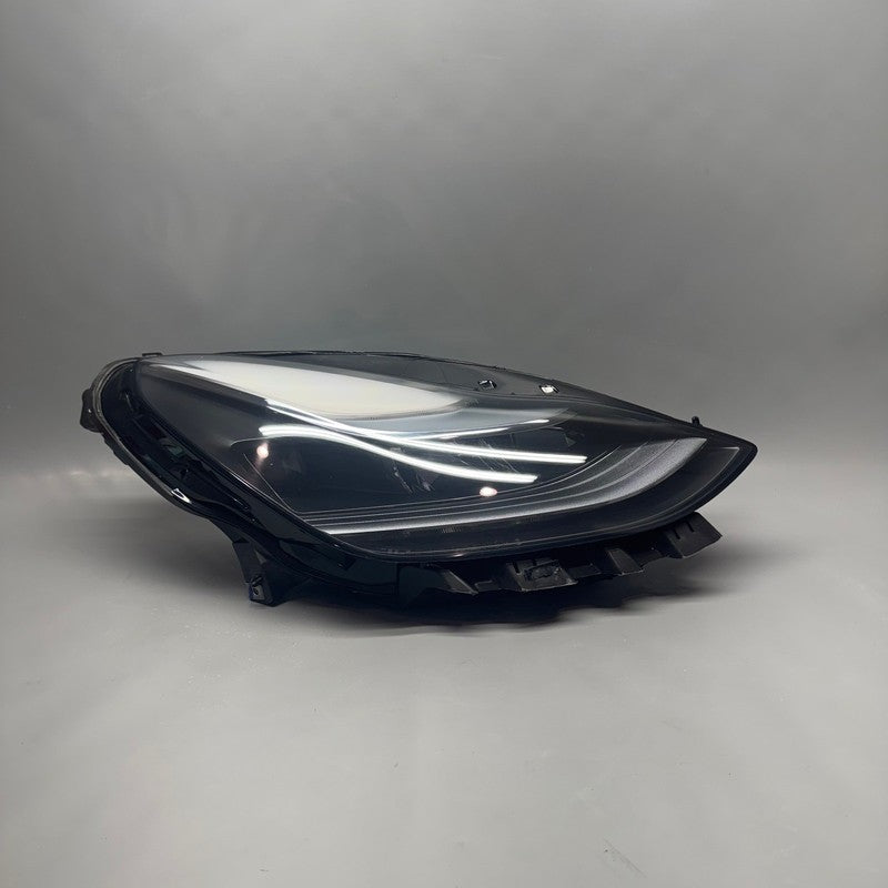 TESLA MODEL 3 Y HEADLIGHT RIGHT PASSENGER OEM 1514953-00-E