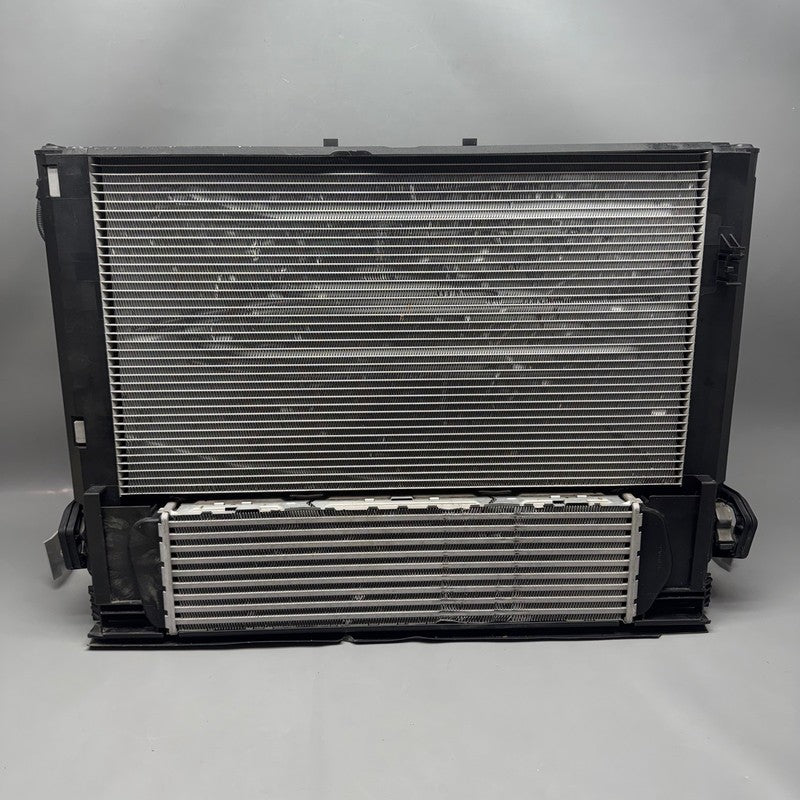 BMW 328I 340 430 RADIATOR 2016 2017 2018 2019 2020 OEM 8641947