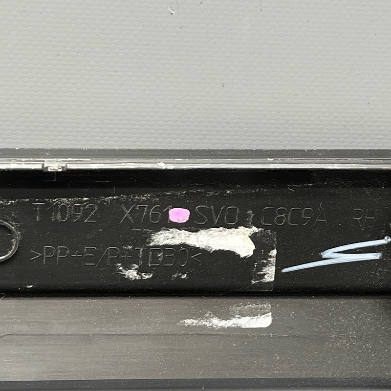 SV0C8C9A JAGUAR F-PACE DOOR LOWER MOLDING RIGHT FRONT 2018 2019 2020 2021 2022 OEM 