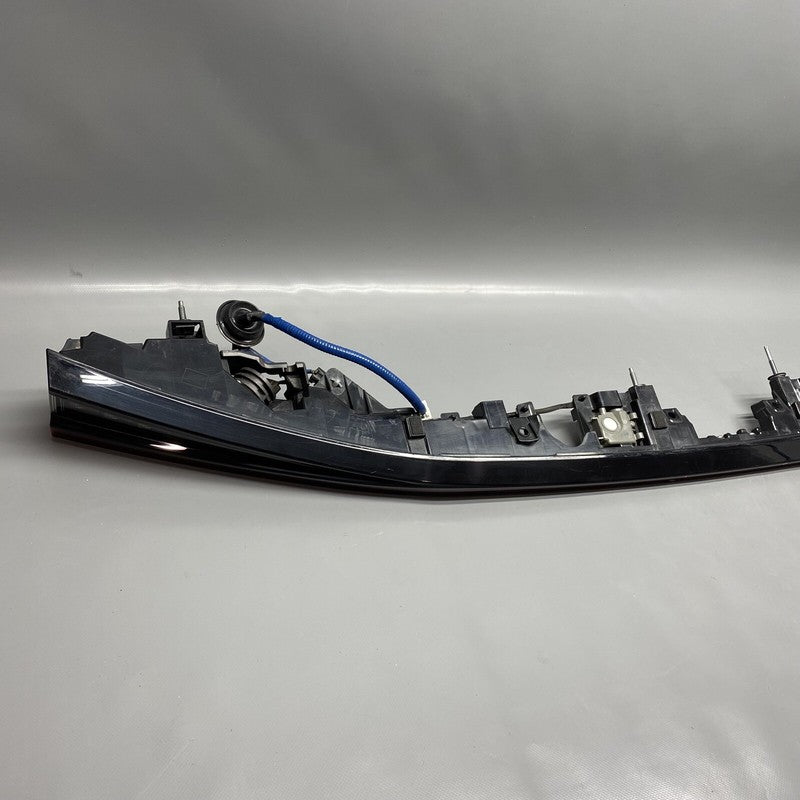 81550-53190 LEXUS IS300 REAR CENTER LIGHT IS350 2020 2021 2022 2023 OEM 81550-53190