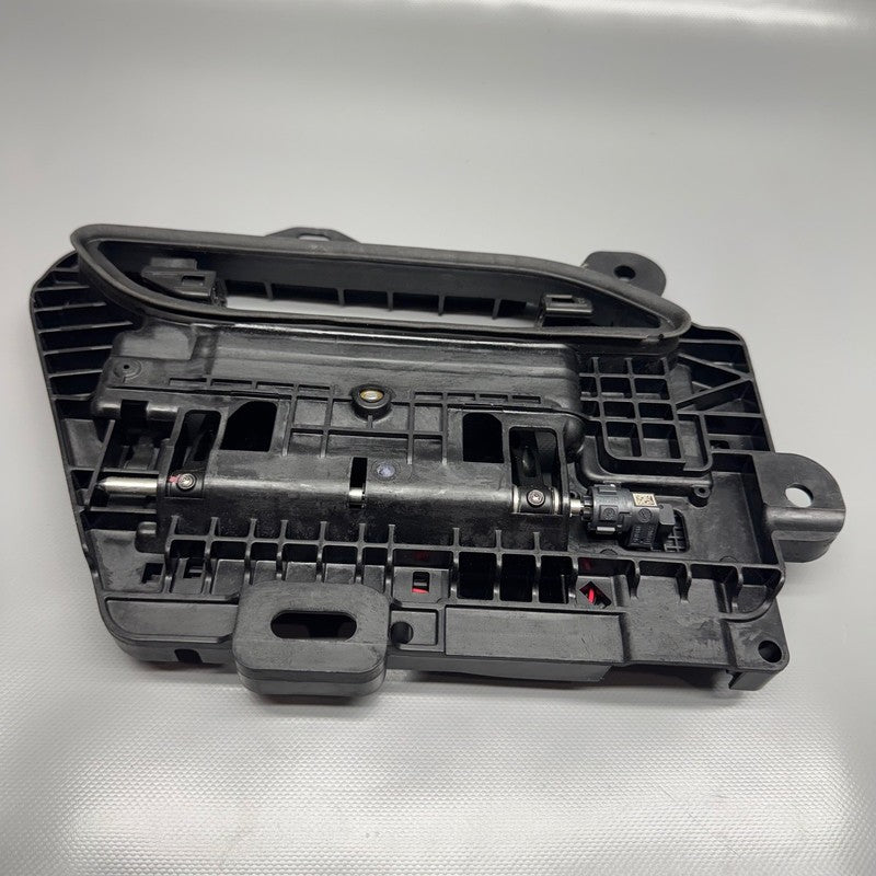TESLA MODEL S DOOR HANDLE RIGHT FRONT 2017 2018 2019 2020 OEM 1046122-