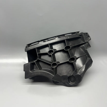 4M8807394 AUDI Q8 UPPER BUMPER GUIDE RIGHT REAR 2019 2020 2021 2022 2023 OEM 4M8807394