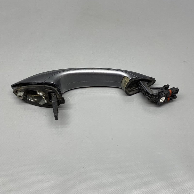 7305284 BMW 528 DOOR HANDLE LEFT FRONT KEYLESS 2014 2015 2016 F10 OEM 7305284