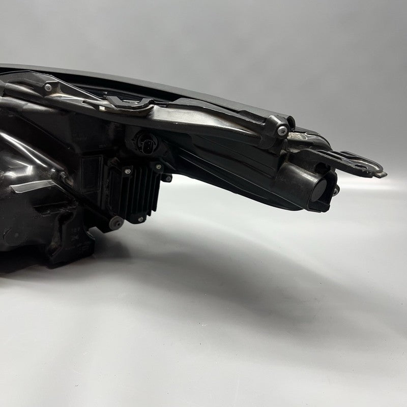 10000-8A06J TOYOTA HIGHLANDER HEADLIGHT RIGHT PASSENGER 2020 2021 2022 OEM 10000-8A06J