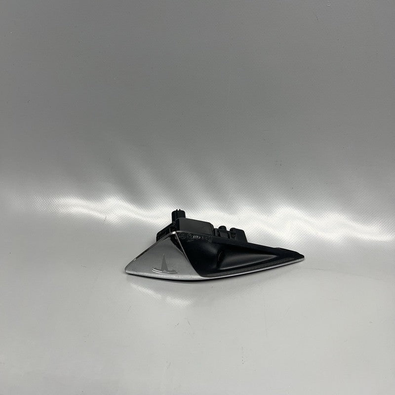 1034345-20-B TESLA MODEL X FENDER CAMERA MARKER RIGHT 2016 2017 2018 2019 2020 1034345-20-B