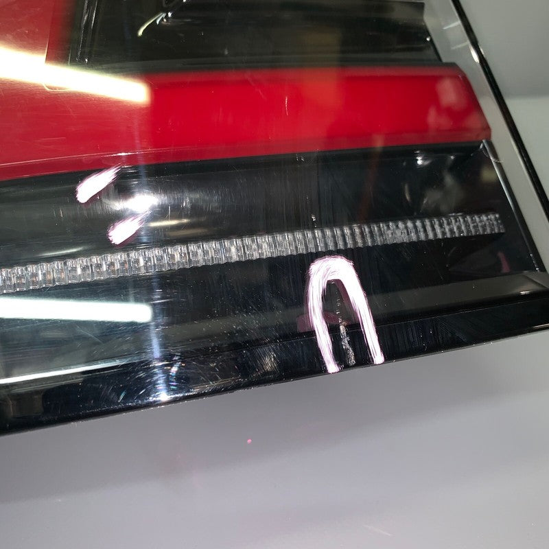 1034332-00-A TESLA MODEL X TAIL LIGHT LEFT DRIVER 1034332-00-A 2015 2016 2017 2018 2019 OEM