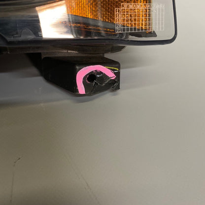 1077392-00-C TESLA MODEL 3 FOG LIGHT RIGHT PASSENGER 2017 2018 2019 OEM